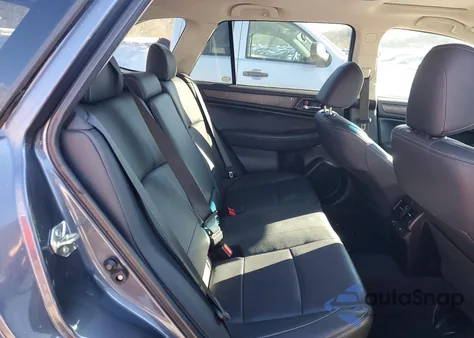 2016 Subaru Outback 2.5I Limited z USA, uszkodzony, nr VIN 4S4BSBNC2G3296340